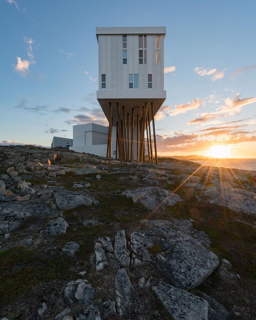 Weekend wanderlust. 🌅 ✨⁠⁠
Your next must-visit destination is a stunning off-the-beaten-path resort in beautiful Newfoundland, Canada.⁠⁠
📷 : Fogo Island Inn ⁠⁠
Head to our link in bio for more.⁠⁠ (at Fogo Island, Newfoundland and...