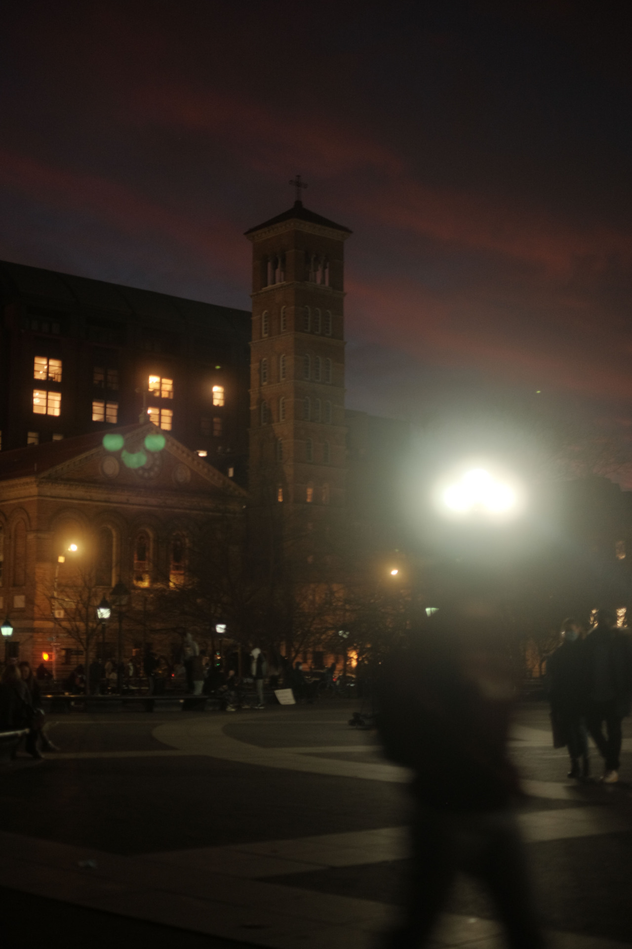 “we’ll forgive each other till we both turn blue”
washington square park, nyc.
(Fuji X-T2)