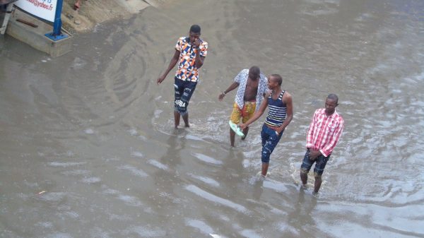 Article : 5 conseils pour préserver sa santé en ces périodes de pluies et d’inondations