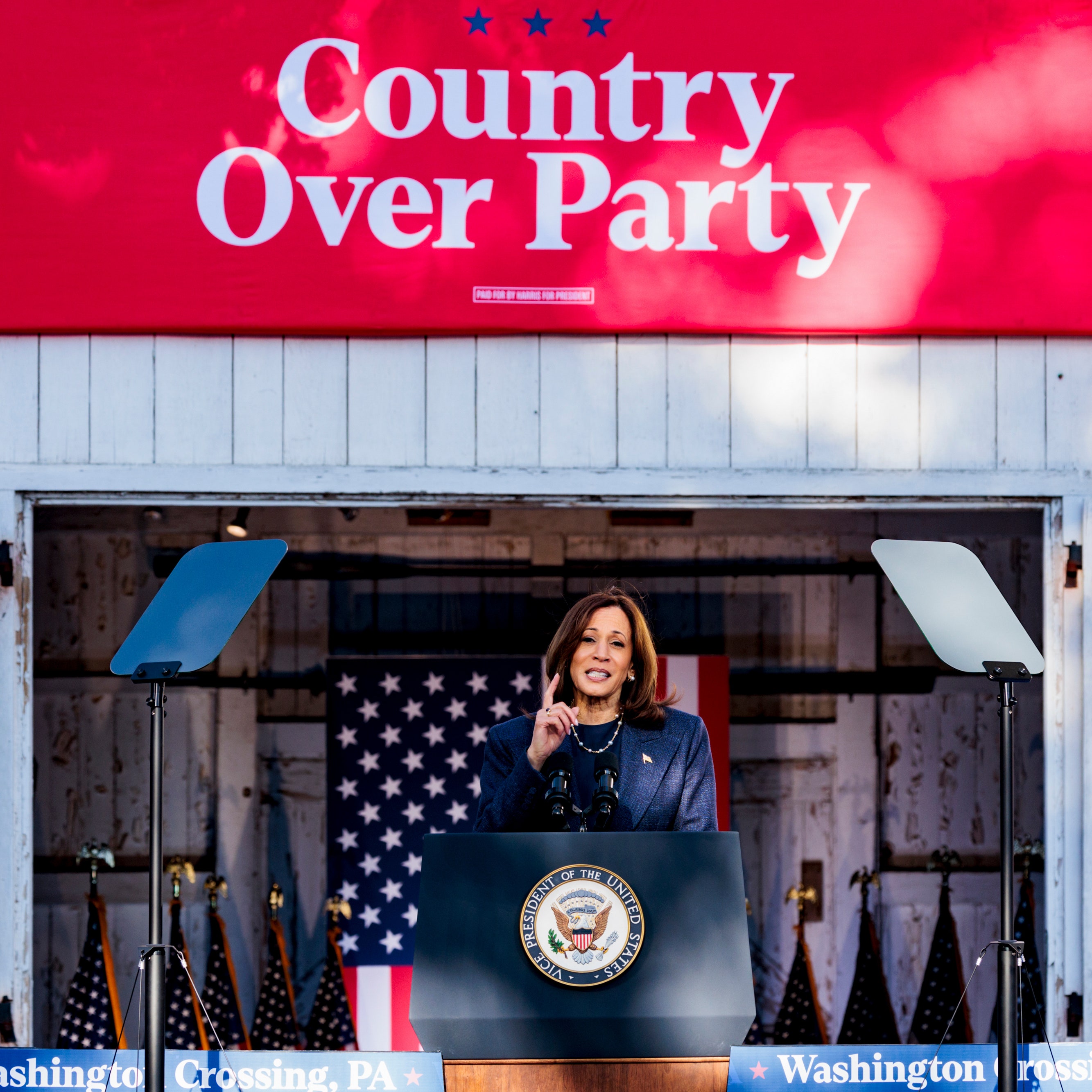 Can Kamala Harris Please Stop Embracing Dick Cheney and Guns?