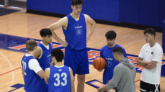 T25 World's Tallest Teenager Basketball 