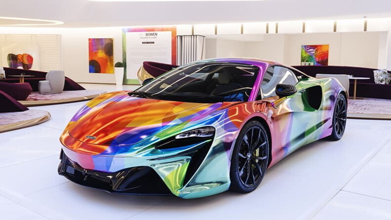 McLaren Artura art car: a work of art on wheels 01