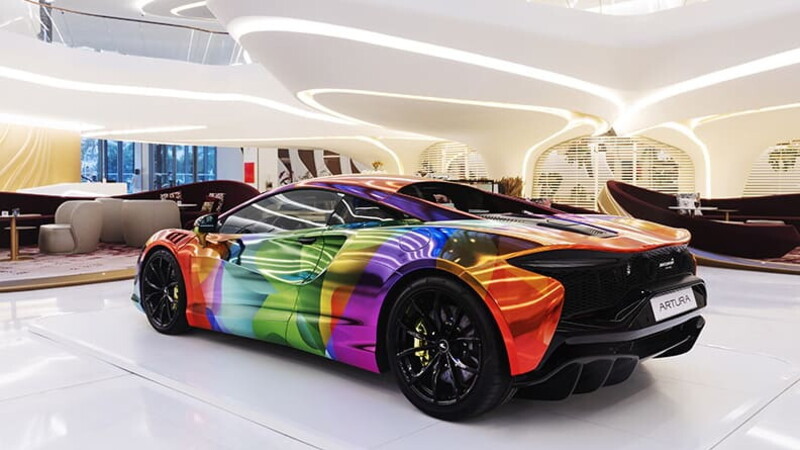 McLaren Artura art car: a work of art on wheels 02