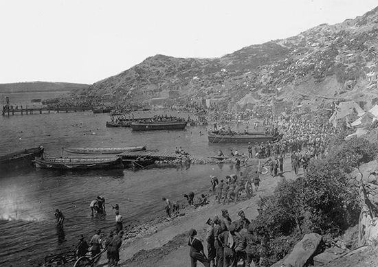 World War I: Allied troops on the Gallipoli Peninsula