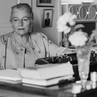 Nobel prize-winning American author, Pearl S. Buck, at her home, Green Hills Farm, near Perkasie, Pennsylvania, 1962. (Pearl Buck)