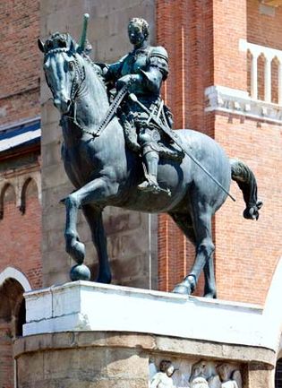 equestrian statue of Gattamelata by Donatello