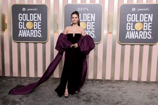 selena gomez golden globes 2023 red carpet