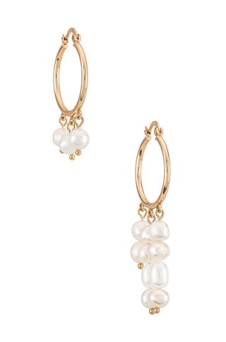 8 Other Reasons + Twist Pearl Hoop Earring in Gold