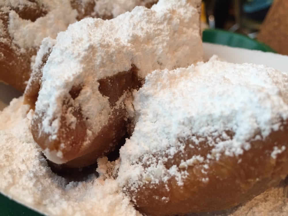 powdered sugar beignet image 2