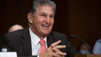 manchin-dpaphotosfive323822 | Rod Lamkey - CNP/picture alliance / Consolidated News Photos/Newscom