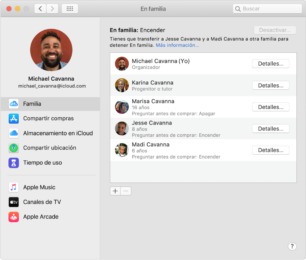 Las preferencias de “En familia” que muestran diferentes opciones de la cuenta en la barra lateral y, a la derecha, los miembros de la familia y su información detallada.