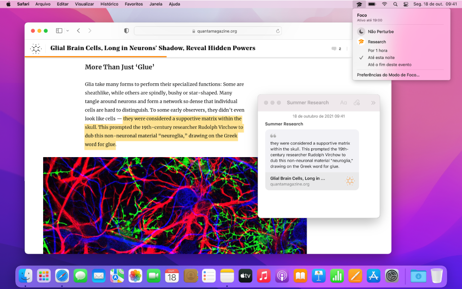 A mesa de um Mac com o app Safari aberto e uma Nota Rápida à direita.