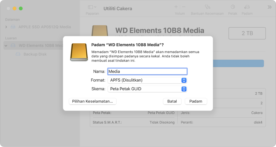 Tetingkap Utiliti Cakera menunjukkan dialog padam sedang disediakan untuk memformat semula pemacu luaran dengan format APFS disulitkan.