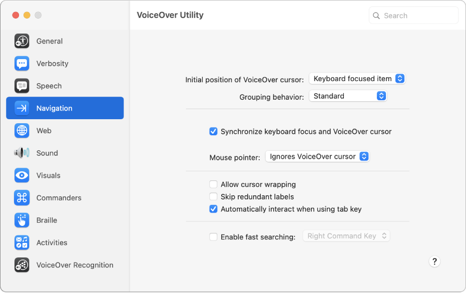 A janela do Utilitário VoiceOver a mostrar a categoria Navegação selecionada na barra lateral à esquerda e as respetivas opções à direita. No canto inferior direito da janela está um botão Ajuda para mostrar a ajuda online do VoiceOver acerca das opções.