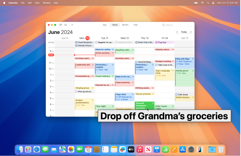 La app Calendario está abierta sobre el escritorio, con el puntero sobre un evento del calendario. Se muestra una versión más grande del texto en el evento.