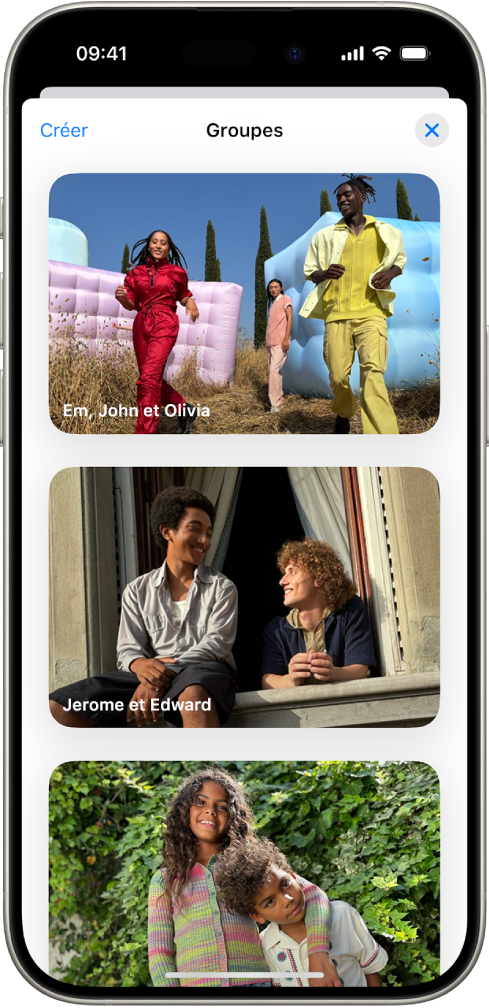Des groupes sont ouverts dans la section « Personnes et animaux » de l’app Photos. Une liste de collections portant les noms des personnes incluses dans le groupe est affichée.