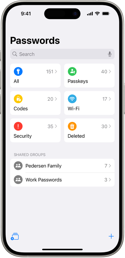 Ekrani Home Screen për aplikacionin Passwords, me butonat për All, Passkeys, Verification Codes, W-Fi, Security dhe Deleted, bashkë me një listë të grupeve Shared Groups.