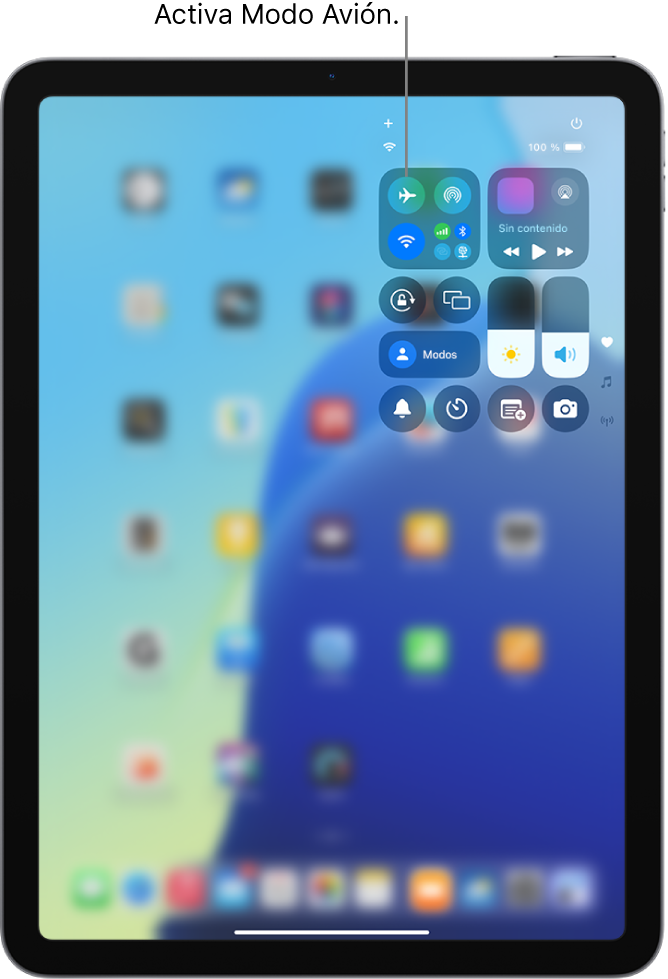 Pantalla del centro de control donde se muestra cómo se activa el modo Avión al tocar el botón situado en la esquina superior izquierda.