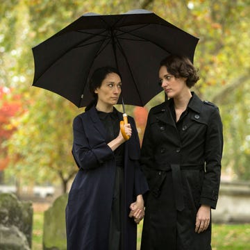 sian clifford as claire, phoebe waller bridge as fleabag, fleabag season 2