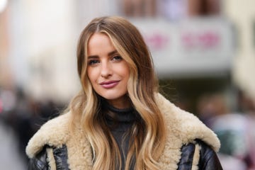 mujer pelo largo con ondas