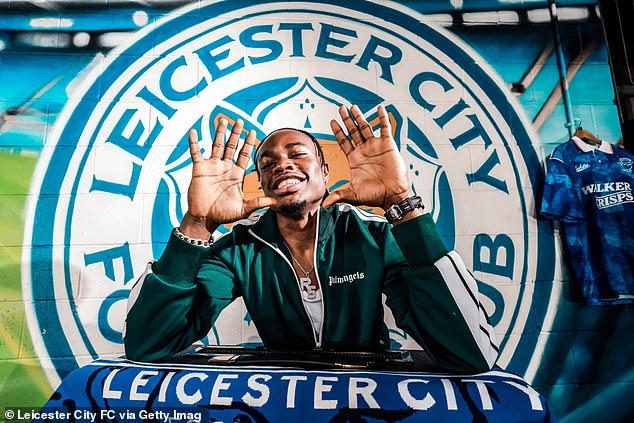 Leicester completed the signing of Ghanaian footballer Abdul Fatawu from Sporting for £17m