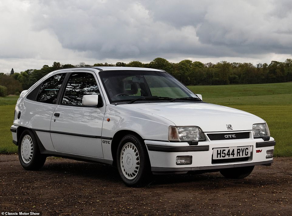 The Vauxhall Astra GTE Mk2 is the model enthusiasts are most likely to be scrambling over. Someone paid a whopping £29,500 for one in 2023