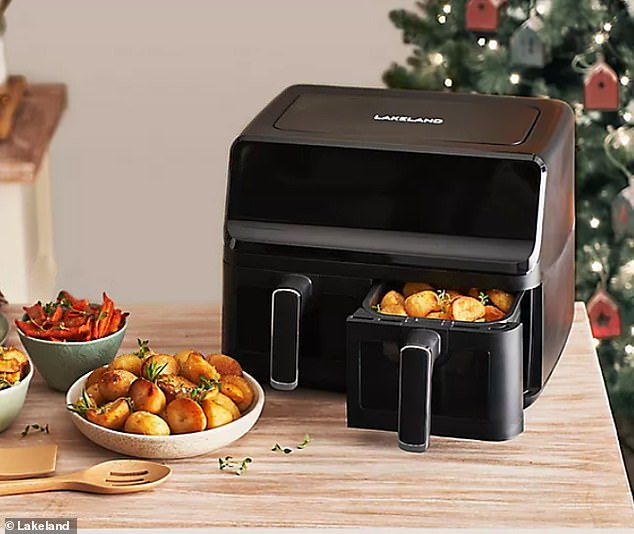 Thanks to the user-friendly design, the air fryer works to streamline meal times with two cooking drawers so you can cook two different foods and have them ready at the same time