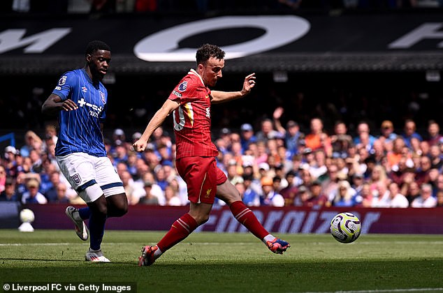 Diogo Jota scored the first goal of Liverpool's Slot era with a sharp finish in the 60th minute