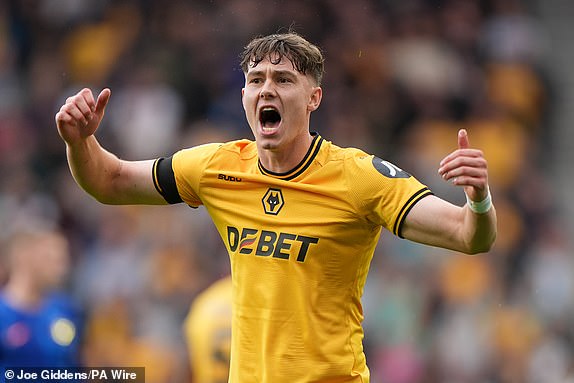 Wolverhampton Wanderers' Jorgen Strand Larsen gestures towards the fans during the Premier League match at Molineux Stadium, Wolverhampton. Picture date: Sunday August 25, 2024. PA Photo. See PA story SOCCER Wolves. Photo credit should read: Joe Giddens/PA Wire.RESTRICTIONS: EDITORIAL USE ONLY No use with unauthorised audio, video, data, fixture lists, club/league logos or "live" services. Online in-match use limited to 120 images, no video emulation. No use in betting, games or single club/league/player publications.