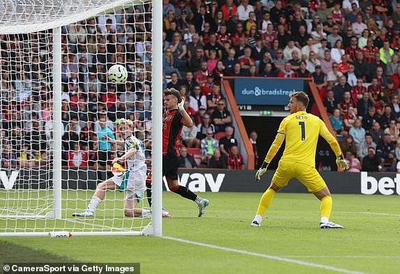 BOURNEMOUTH, ENGLAND - AUGUST 25: Newcastle United's Anthony Gordon scores his side's first goal during the Premier League match between AFC Bournemouth and Newcastle United FC at Vitality Stadium on August 25, 2024 in Bournemouth, England. (Photo by Rob Newell - CameraSport via Getty Images)