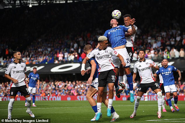 Rodrigo Muniz should have put the visitors ahead but his header was straight at the keeper