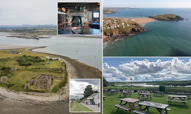 Pictured: Amazing UK pubs located on tiny ISLANDS - where the views are guaranteed to be