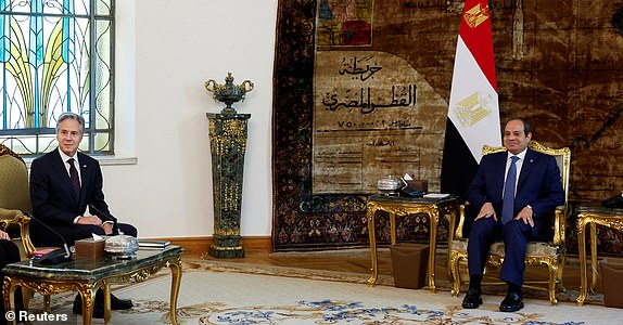 U.S. Secretary of State Antony Blinken meets with Egyptian President Abdel Fattah El-Sisi at the Al-Ittihadiya Palace in Cairo, Egypt, September 18, 2024. REUTERS/Evelyn Hockstein/Pool