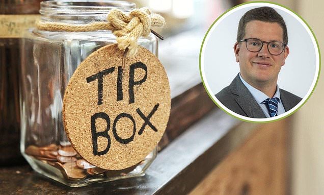 Stop guilt-tripping us into handing over tips, says 'optional' service charge hater LEE