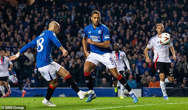 Vaclav Cerny contrives to lift a close-range shot over the bar when it looked easier to score.