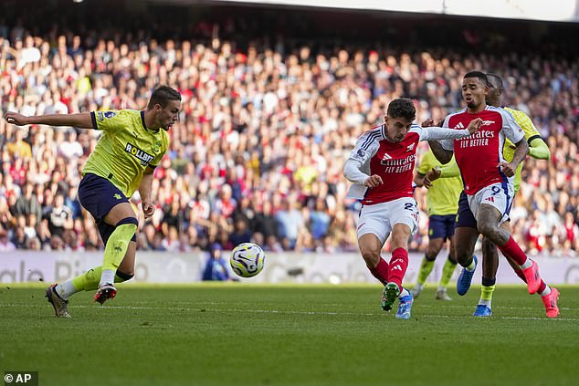 But Arsenal immediately hit back, with Kai Havertz continuing his hot streak to make it 1-1