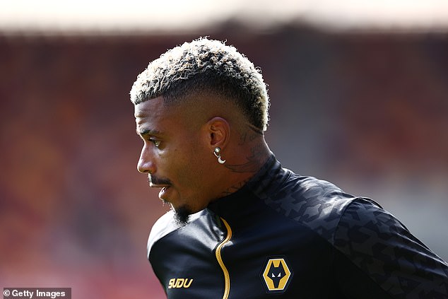 Wolves captain Mario Lemina has defended manager Gary O’Neil after their latest defeat