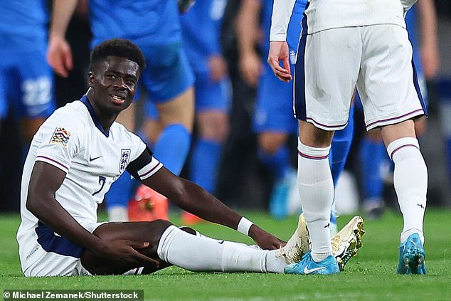 Arsenal will face an anxious wait for news of Bukayo Saka, the latest Premier League star to pick up an injury on international duty