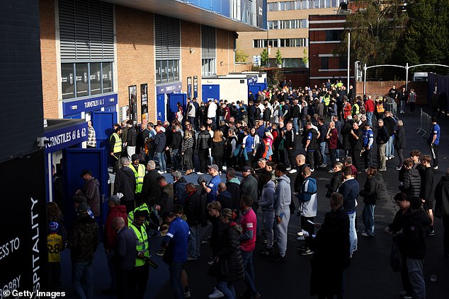 The issue had resulted in thousands of supporters being unable to get into Portman Road