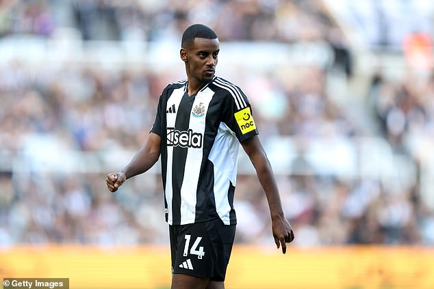 Why has an able back-up not been signed to support Alexander Isak and Callum Wilson?