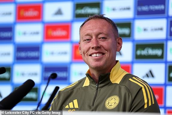 LEICESTER, ENGLAND - OCTOBER 17 : Leicester City manager Steve Cooper during the Leicester City Training Session and press conference at Seagrave Training Complex on October 17, 2024 in Leicester, England. (Photo by Plumb Images/Leicester City FC via Getty Images)