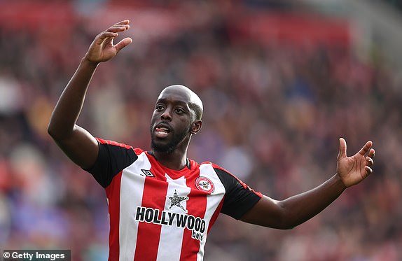 BRENTFORD, ENGLAND - OCTOBER 26: Yoane Wissa of Brentford reacts during the Premier League match between Brentford FC and Ipswich Town FC at Gtech Community Stadium on October 26, 2024 in Brentford, England. (Photo by Ryan Pierse/Getty Images)