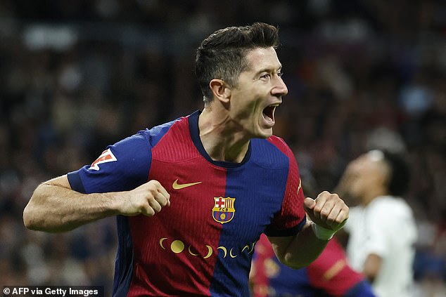 Robert Lewandowski took his tally in LaLiga this season to 14 goals after his brace