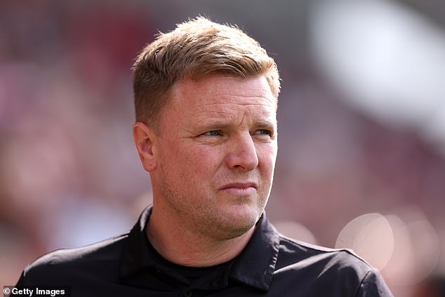 Eddie Howe has strengthened training ground morale by leading his backroom team and other staff on a trip to a local restaurant