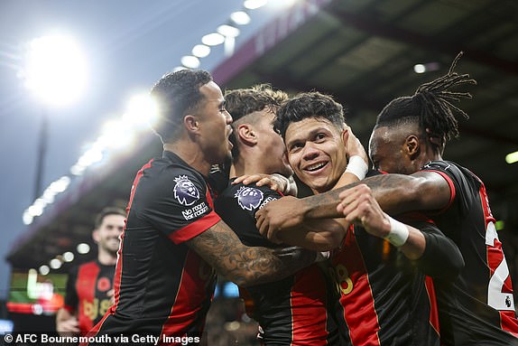 BOURNEMOUTH, ENGLAND - NOVEMBER 02: Evanilson of Bournemouth celebrates after scoring to make it 2-0 with team-mates Justin Kluivert, Milos Kerkez and Antoine Semenyo during the Premier League match between AFC Bournemouth and Manchester City FC at Vitality Stadium on November 02, 2024 in Bournemouth, England. (Photo by Robin Jones - AFC Bournemouth/AFC Bournemouth via Getty Images)