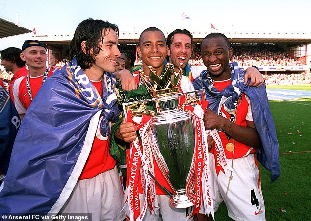 Edu (2nd right) was part of the Invincibles and knows all about the inner workings of the club