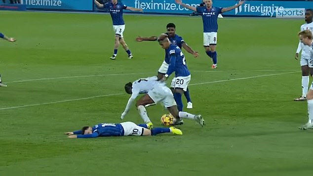 Leicester's Abdul Fatawu took down Ipswich forward Conor Chaplin inside the penalty area