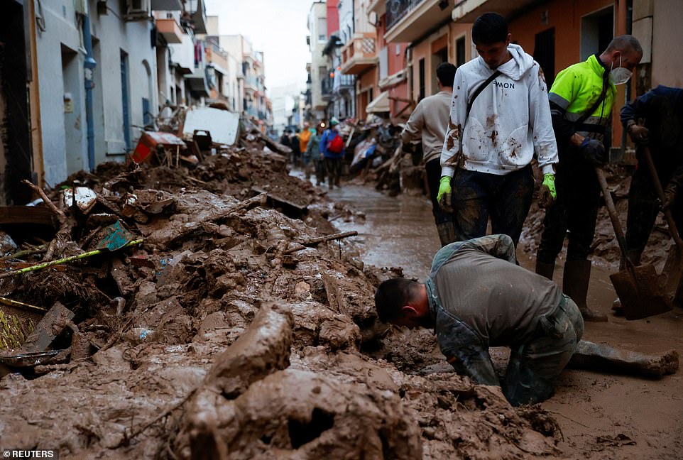 But enraged flood victims and commentators online have described the filming trick as 'shameful'. Horizonte's Jimenez also released a video declaring he never asked Gisbert to 'dramatise something' for the camera and said the influencer will no longer be allowed to collaborate with the programme for the 'stupid' behaviour.