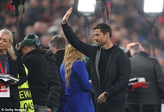 LIVERPOOL, ENGLAND - NOVEMBER 05: Xabi Alonso, Head Coach of Bayer 04 Leverkusen, acknowledges the crowd prior to the UEFA Champions League 2024/25 League Phase MD4 match between Liverpool FC and Bayer 04 Leverkusen at Anfield on November 05, 2024 in Liverpool, England. (Photo by Carl Recine/Getty Images)