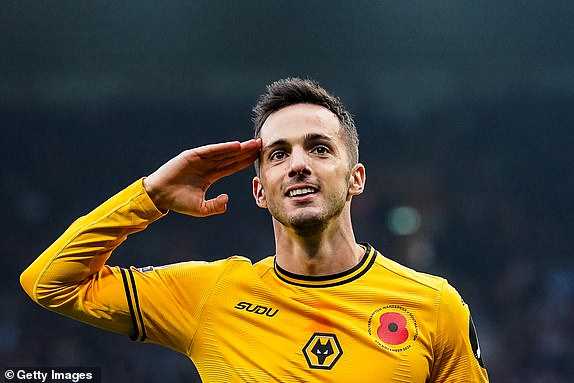 WOLVERHAMPTON, ENGLAND - NOVEMBER 9: Pablo Sarabia of Wolverhampton Wanderers FC celebrates after scoring his team's first goal during the Premier League match between Wolverhampton Wanderers FC and Southampton FC at Molineux on November 9, 2024 in Wolverhampton, England. (Photo by Rene Nijhuis/MB Media/Getty Images)